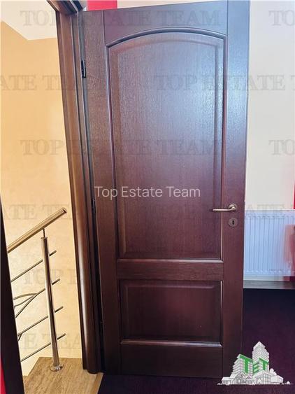 Vila superba 360 mp construiti, 524 mp curte, 6 camere, P+1+M ROSU - 18