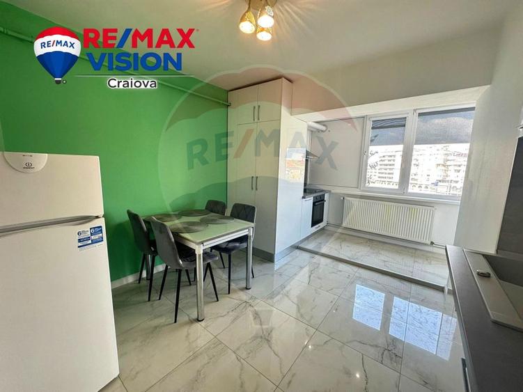 Apartament cu 2 camere de închiriat în zona Ultracentral