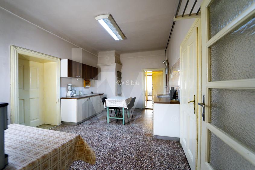 Apartament 3 camere - Eleganță și spațiu în Centrul Istoric al Sibiului – 122 mp - 36