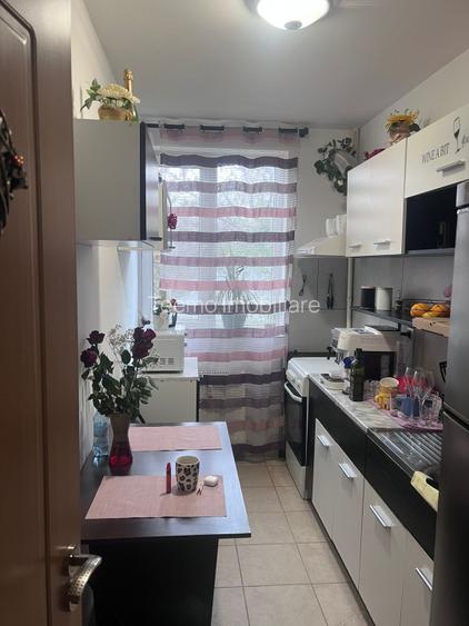 Apartament 2 camere, decomandat, 47 mp, balcon, zona Brancoveanu  - 3
