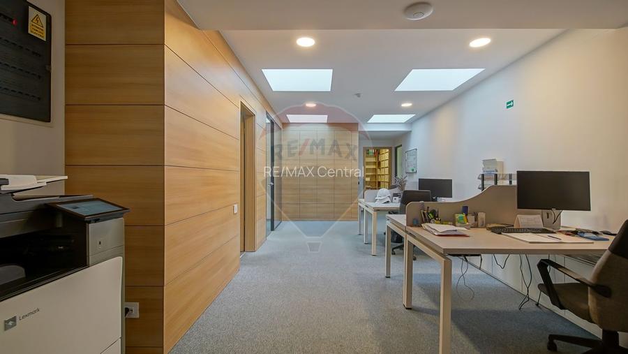Birou Premium cu Terasă Exclusivă 230 mp – Neorama, 13 Decembrie - 18