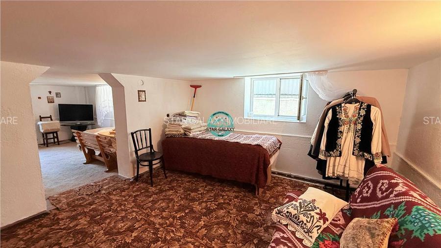 Vand casa cu 5 camere si teren 1040 mp in Toaca - 13