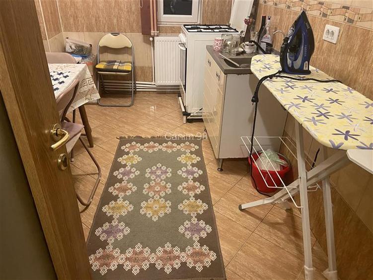 Apartament 2 camere , zona cartier Sud , decomandat 56 mp, imbunatatit , mobilat - 3