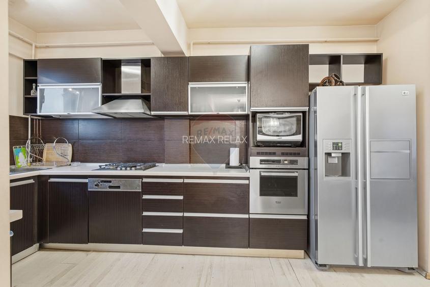 PENTHOUSE ULTRACENTRAL CU PRIVELISTE PANORAMICĂ | 3 CAMERE - 12