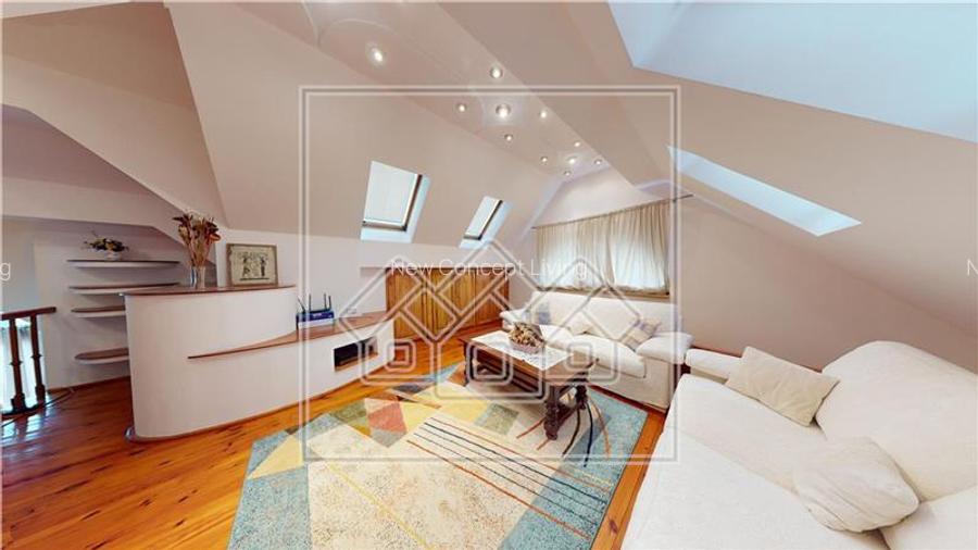 Casa individuala de vanzare - 7 camere, 278 mp utili - Strand - 36