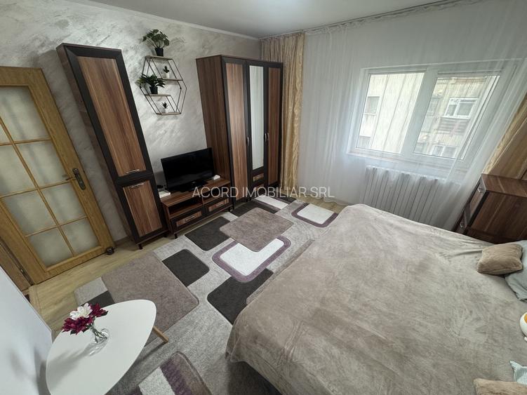 Garsoniera Renovata Total zona Inel 2 cu Gaze pe Scara - 3