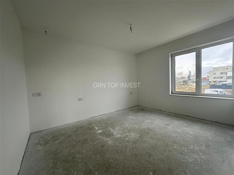 Duplex 4 camere 250mp teren zona Selimbar - 11