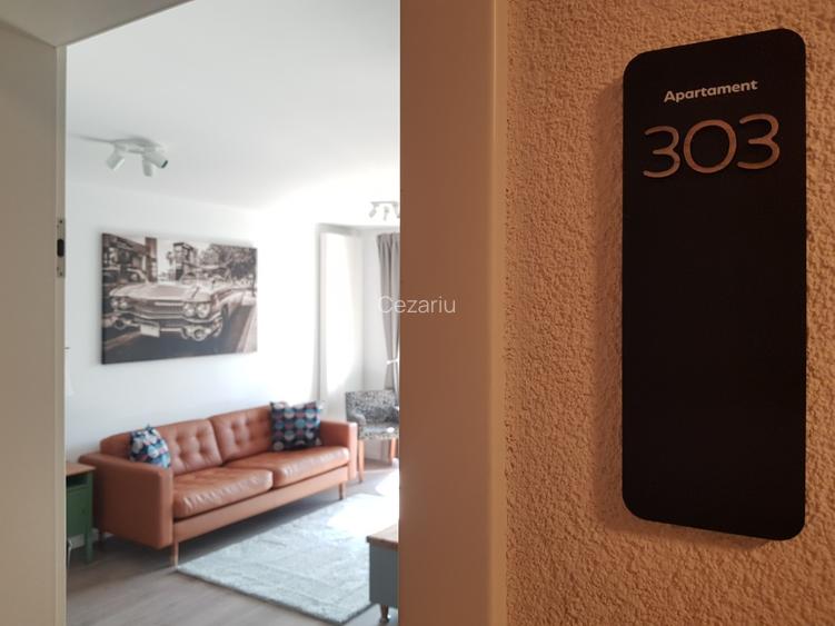 Studio premium pe pietonala Coresi Kasper, mobilat, utilat, parcare si boxa - 2