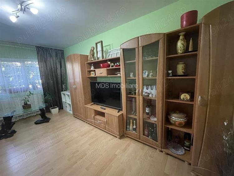 Decomandat la etajul 1 cu 2 balcoane in bloc anvelopat - 5