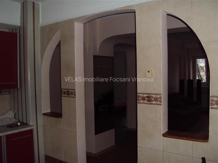 Apartament 4 camere,et 2, 3 balcoane, boxa, parcare, zona Teatru - 3