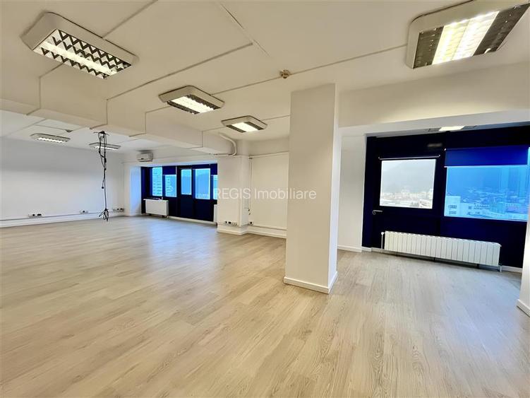 Etaje Renovate in Centrul Civic pentru Birouri de Inchiriat - 7