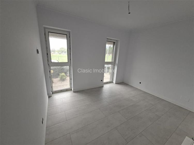 Vanzare apartament 4 camere de LUX bloc nou zona VIVO Floresti - 4