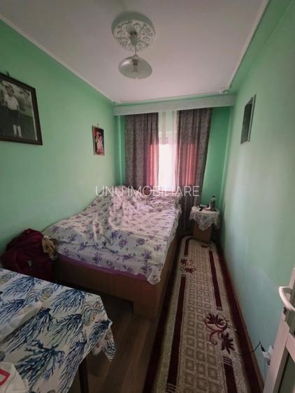 Podul de Fier- 3 Camere Decomandat- bloc 1982 - 3