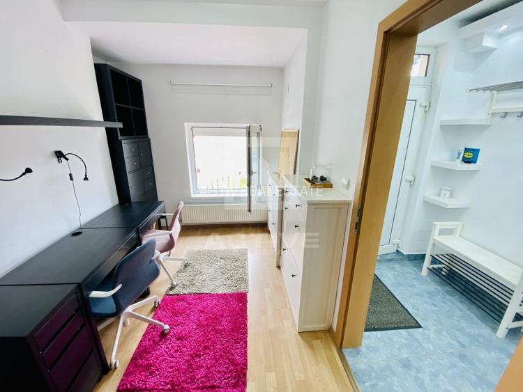 Vila Cu curte proprie || strada privata - 17