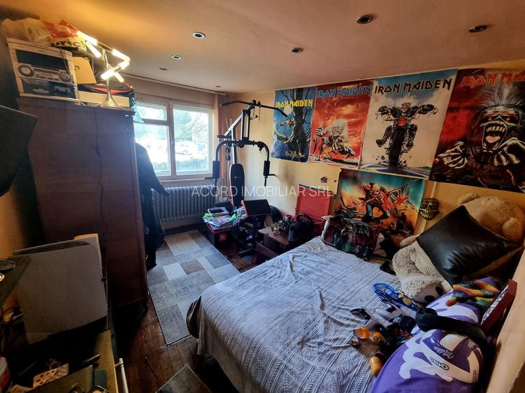 Piata ciresica-apartament 4 camere decomandat - 8