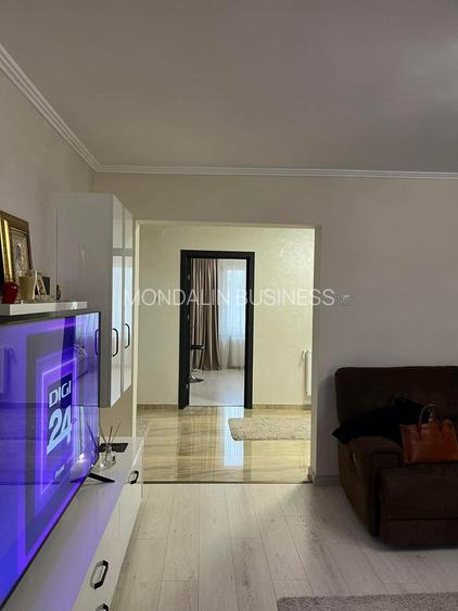 Casă cu 7 camere, D+P+E, garaj, Episcopia Bihor, Oradea. - 2