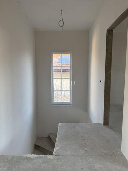 1/2 Duplex, 5 camere, 2 bai, camera tehnica, 119mp, 300mpT , Giarmata! - 12