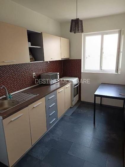 Tineretului | 3 camere | dec | et 10 | mobilat/utilat | 129.000 euro - 9