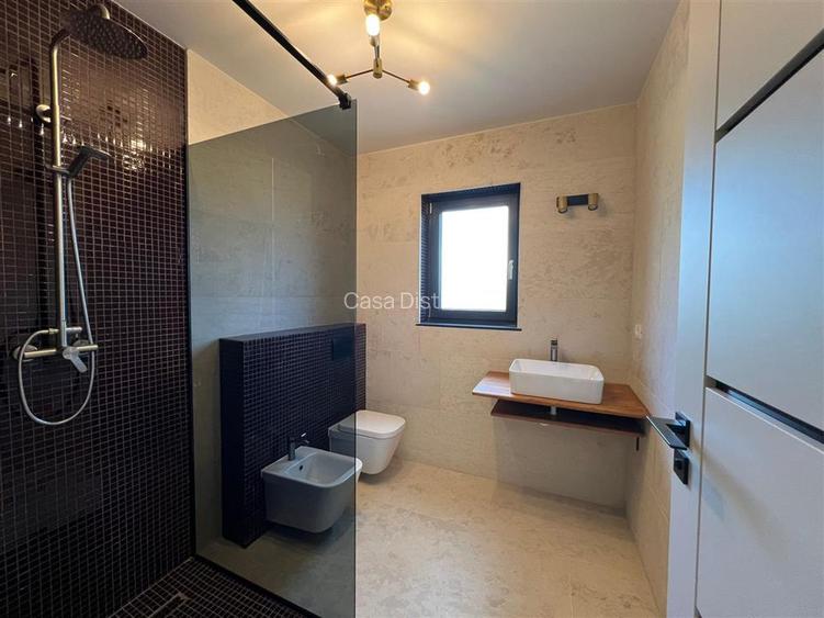 Casa complet mobilata cu 3 dormitoare Marul de Aur - 13