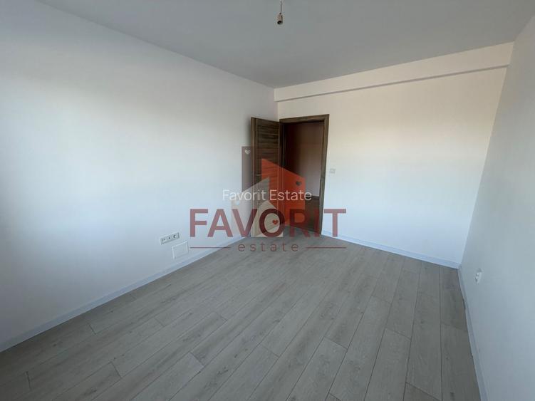 Disponibil imediat. Decomandat. Spatios - 5