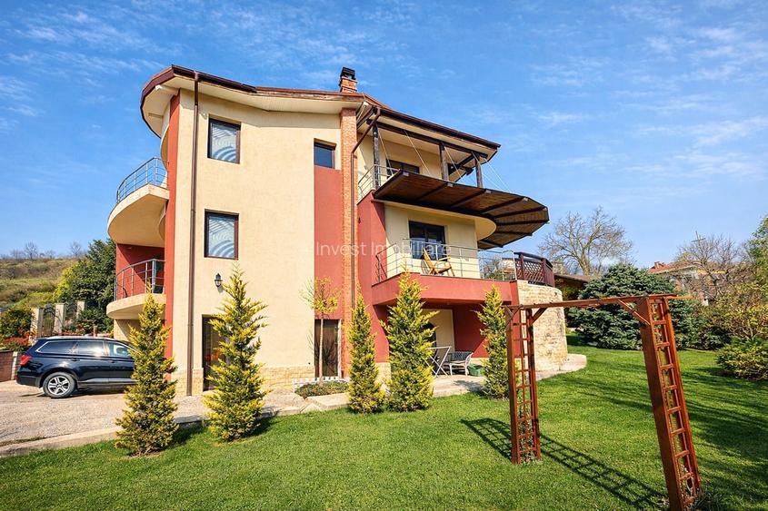 Vilă cu 7 camere și 825 mp teren în cartierul Bucium-Iasi - 12