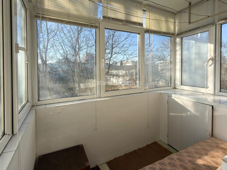 Apartament 2 camere, 48 mp, balcon închis, etaj 3/4, Cornișa – lângă Școala 10 - 11