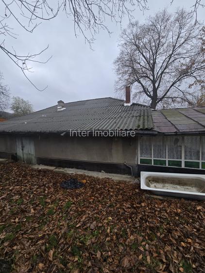 Casa batraneasca cu teren 1000mp - 2