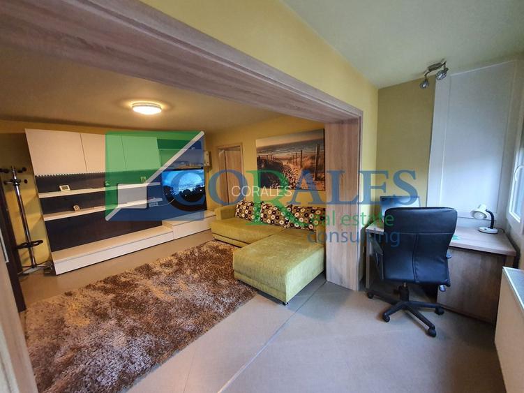 Complex. Etaj 1. Renovat complet. - 4