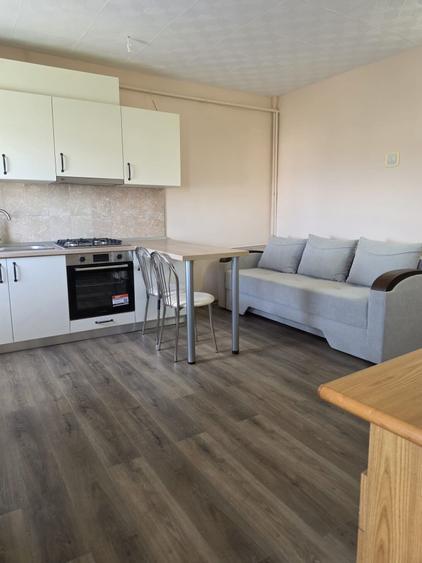 Apartament de inchiriat 2 camere Capat Cug, la bulevard