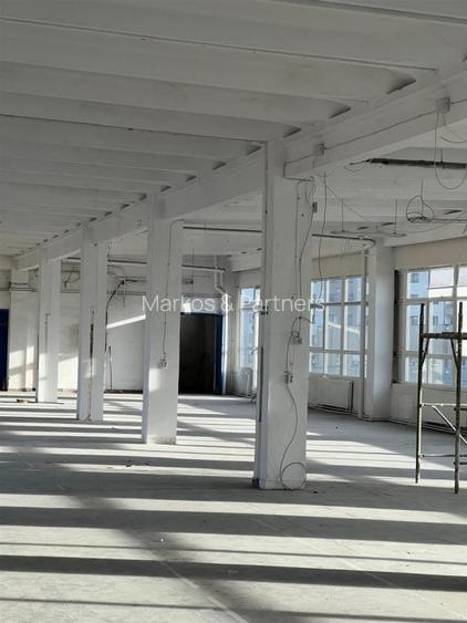 Hala industriala de inchiriat 614mp acces facil Piata 1 Mai. - 3