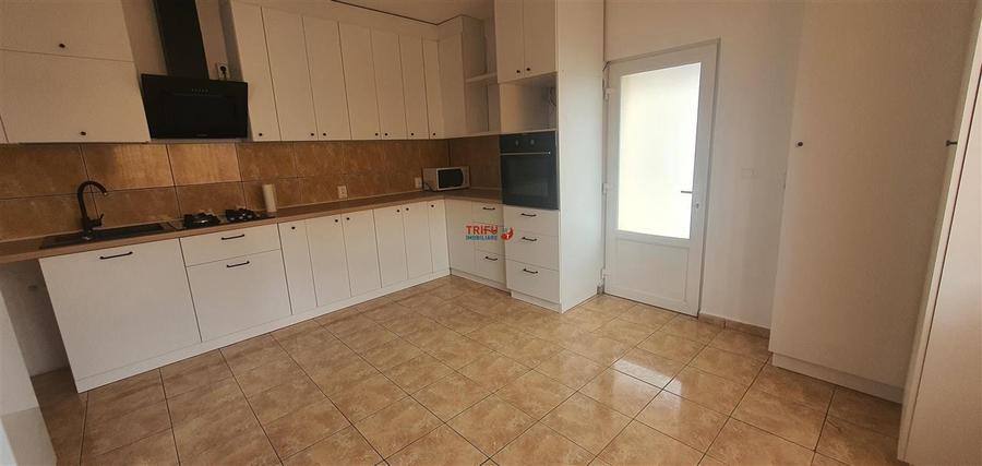 Casă 4 camere cu atelier zona Tolstoi 1200 mp teren