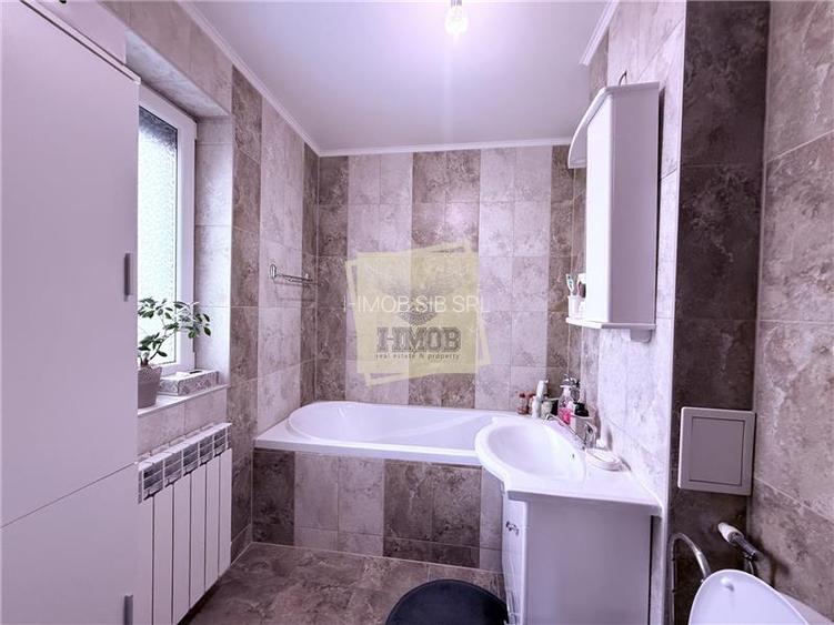 Apartament complet utilat 3 camere balcon parcare zona Mandra - 6