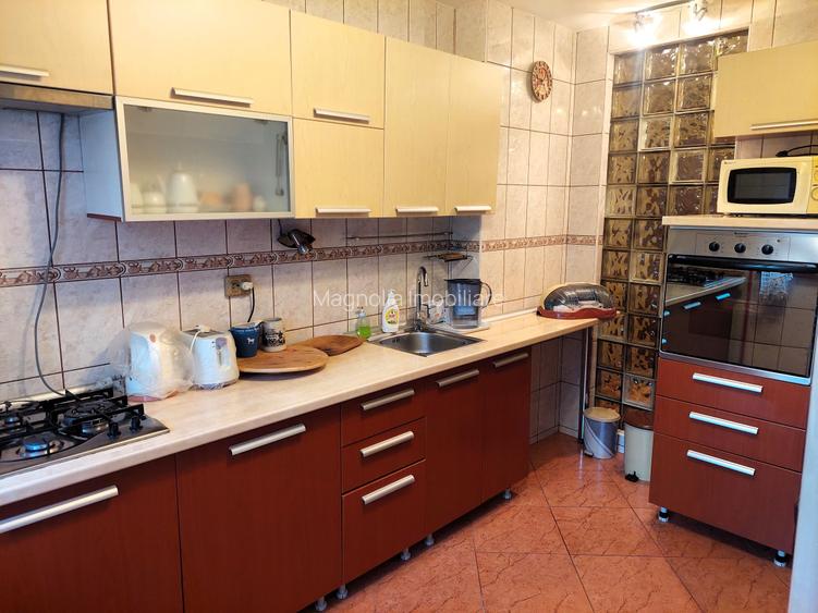 Apartament cu 3 camere mobilate, utilate in bloc izolat, Bucur Obor, comision 0% - 21