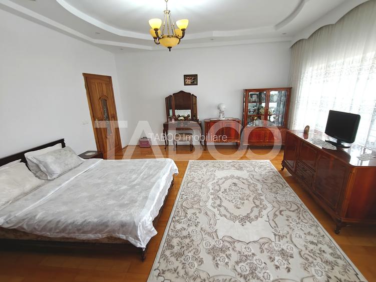 Casa mobilata si utilata - 5 camere spatioase 2 bai de inchiriat Sibiu - 4