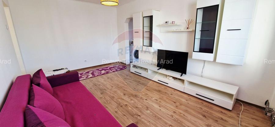 Inchiriere Apartament 2 camere, centrala, semidecomandat, zona Lebada - 2