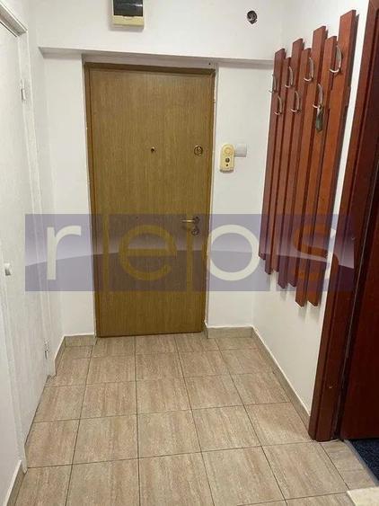 DE VANZARE 2 CAMERE DECOMANDAT –LUJERULUI - REABILITAT - GEAM LA BAIE