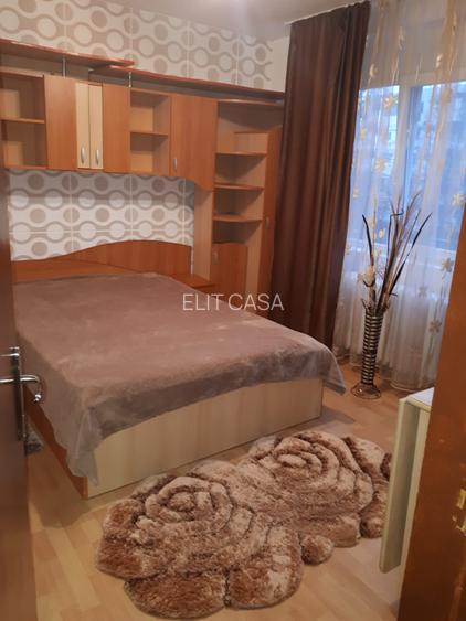 Apartament 2 camere, etaj 1/4, zona Podu Ros - 2