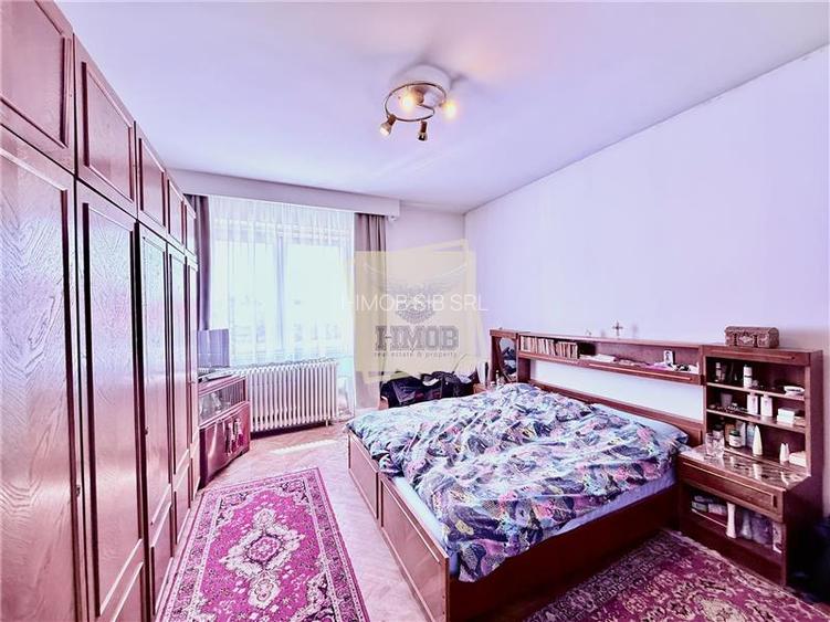 Apartament la casa cu 4 camere  204 mp curte 150mp Piata Cibin - 8