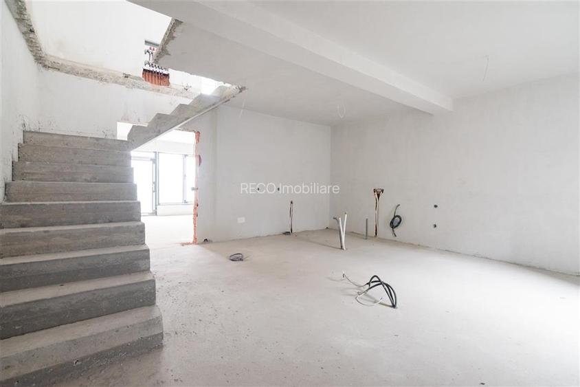RECO apartament cu 3 camere parter + 2 etaje Oradea zona dealuri - 11