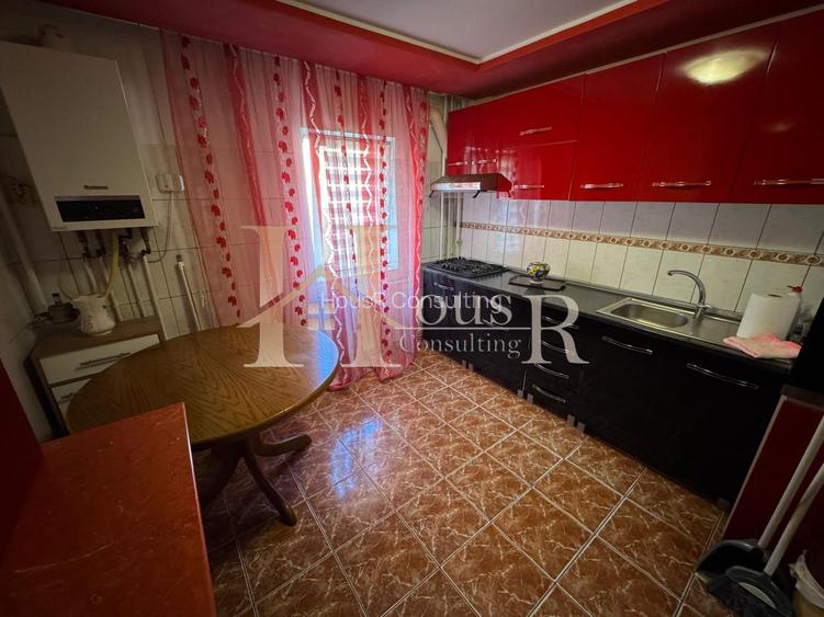 Etaj 2.Bloc izolat.Centrala proprie.Vedere 2 parti - 13