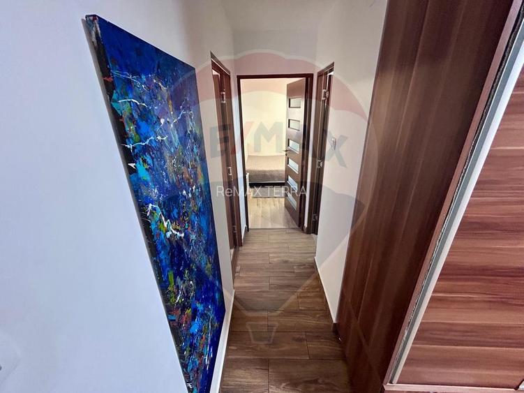 DE INCHIRIAT: Apartament spatios cu 3 camere si terasa generoasa - 8