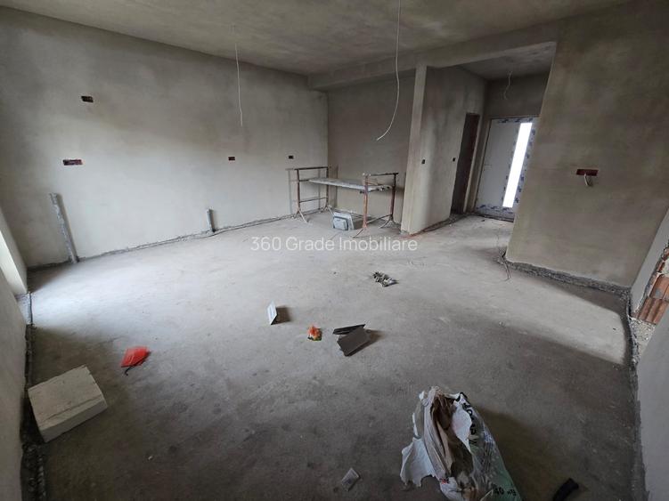 Duplex pe parter 3 CAMERE 2 bai 112.000 - 6