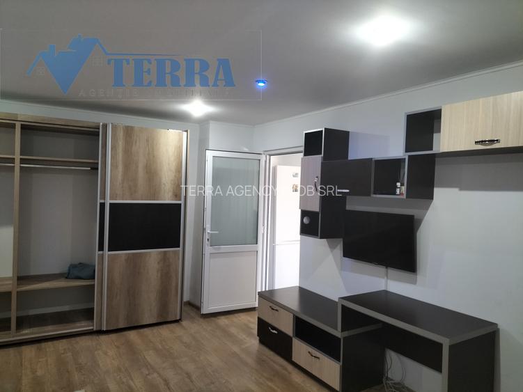 Garsonieră confort sporit, etaj 3, spațioasă și luminoasă - zona Robea - 2