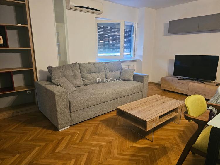 3 camere Ultracentral etajul 3/4 - 2