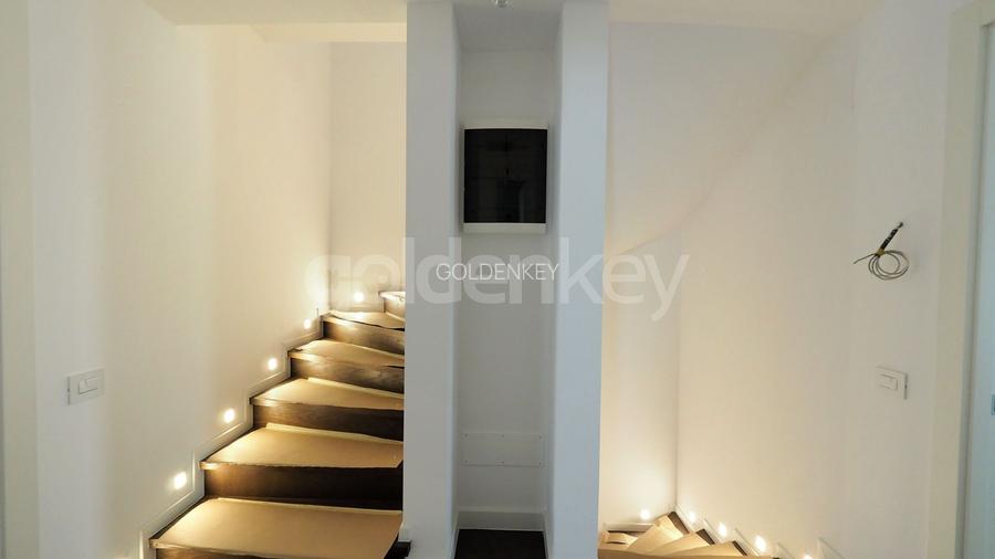 Vilă cu 7 camere, 4 bai | renovata integral 2020 | strada privata - 10