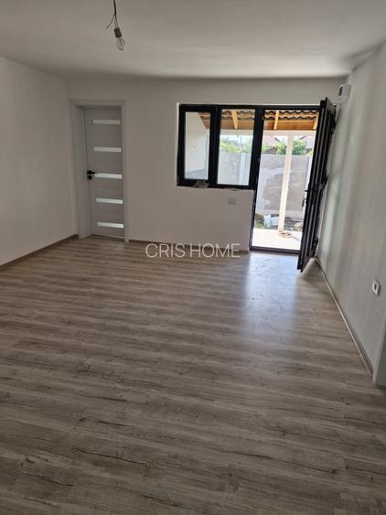 Sanmihaiul Roman - Casa individuala cu 4 camere si bucatarie inchisa - 9