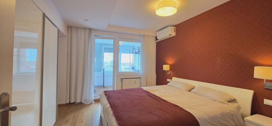 Apartament exclusivist 4 camere de vânzare, central, pietonal/str. Republicii