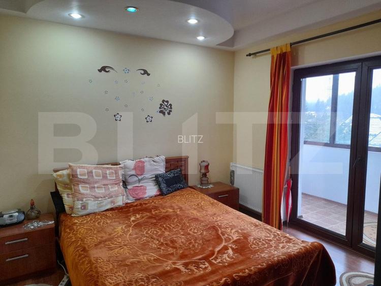 Apartament 3 camere, decomandat, 73mp, zona Predeal - 2