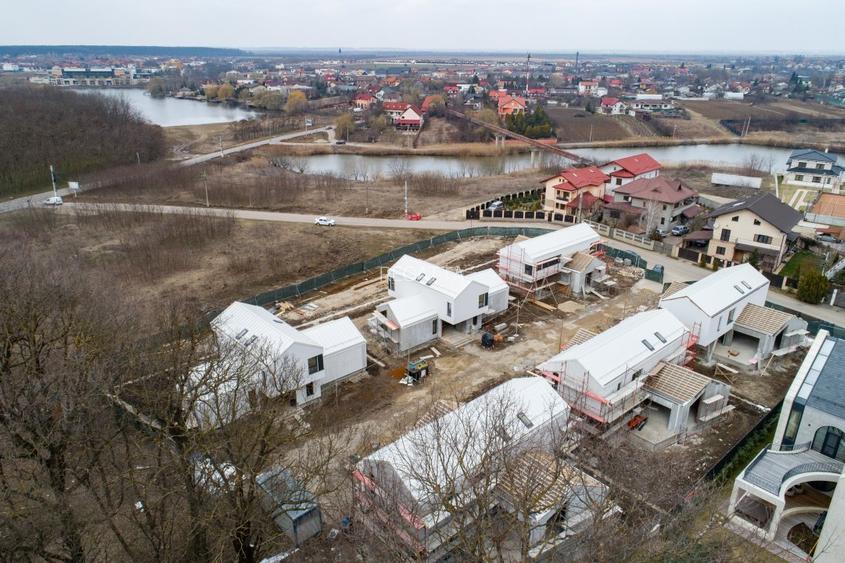 MINI COMPLEX 6 VILE langa PADURE si LAGUNA ALBASTRA - 9