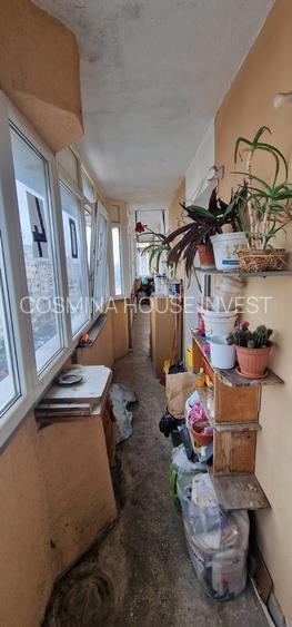 Se vinde pe Republicii apartament decomandat 3 camere ,pret 89000 euro neg. - 10